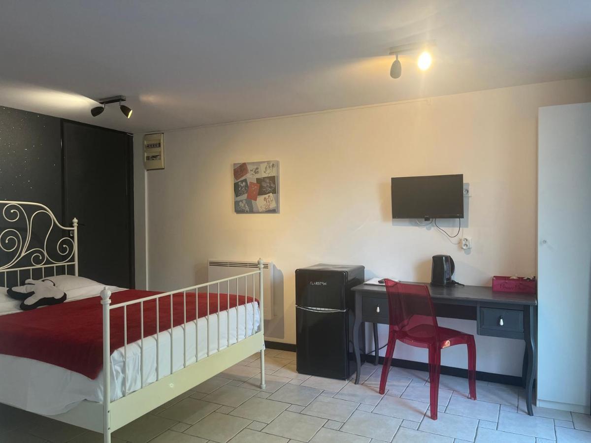 Chambres D'Hotes Poirier Bazin Montry Bagian luar foto